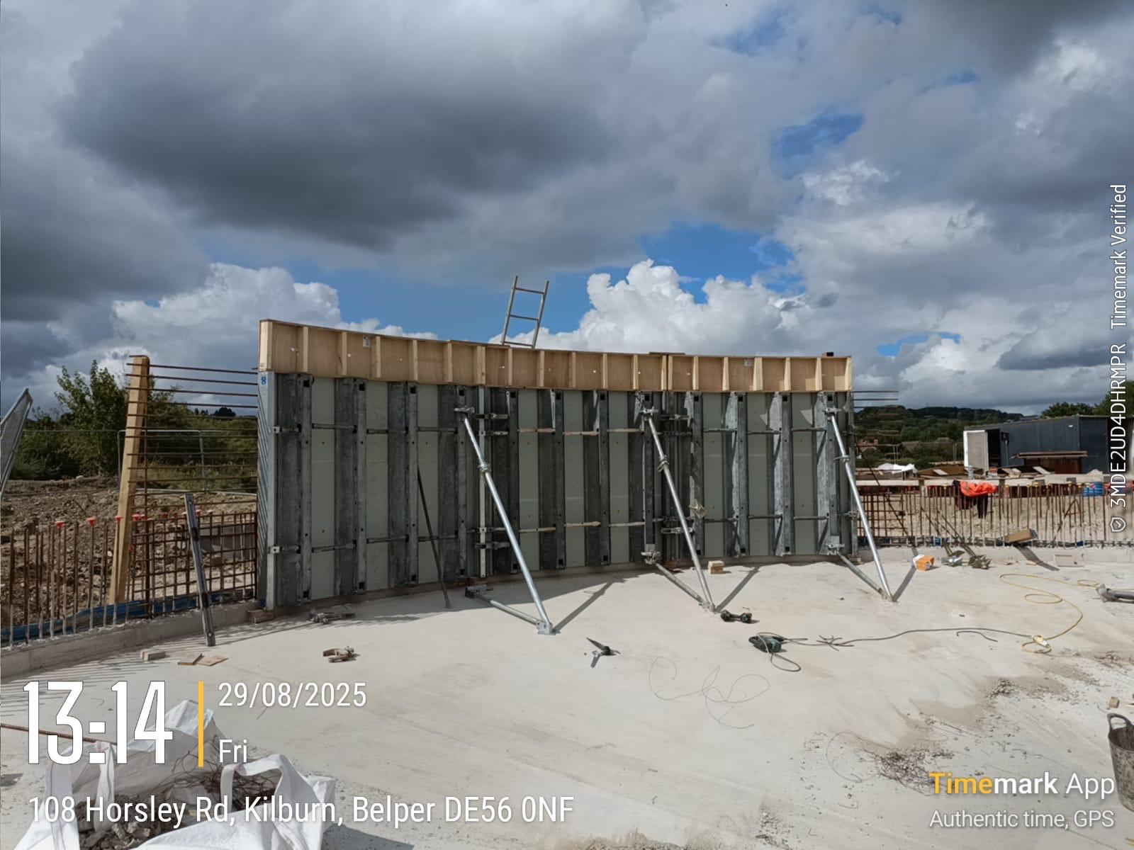 61a8a103-23fc-47e9-8f92-067431514b01