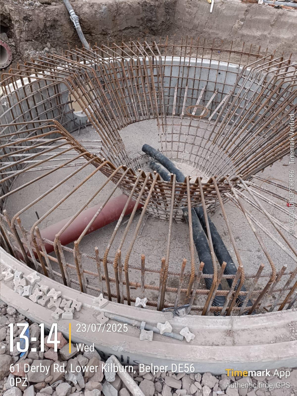 990e4f1c-0f77-4560-bd6d-942054b367ad